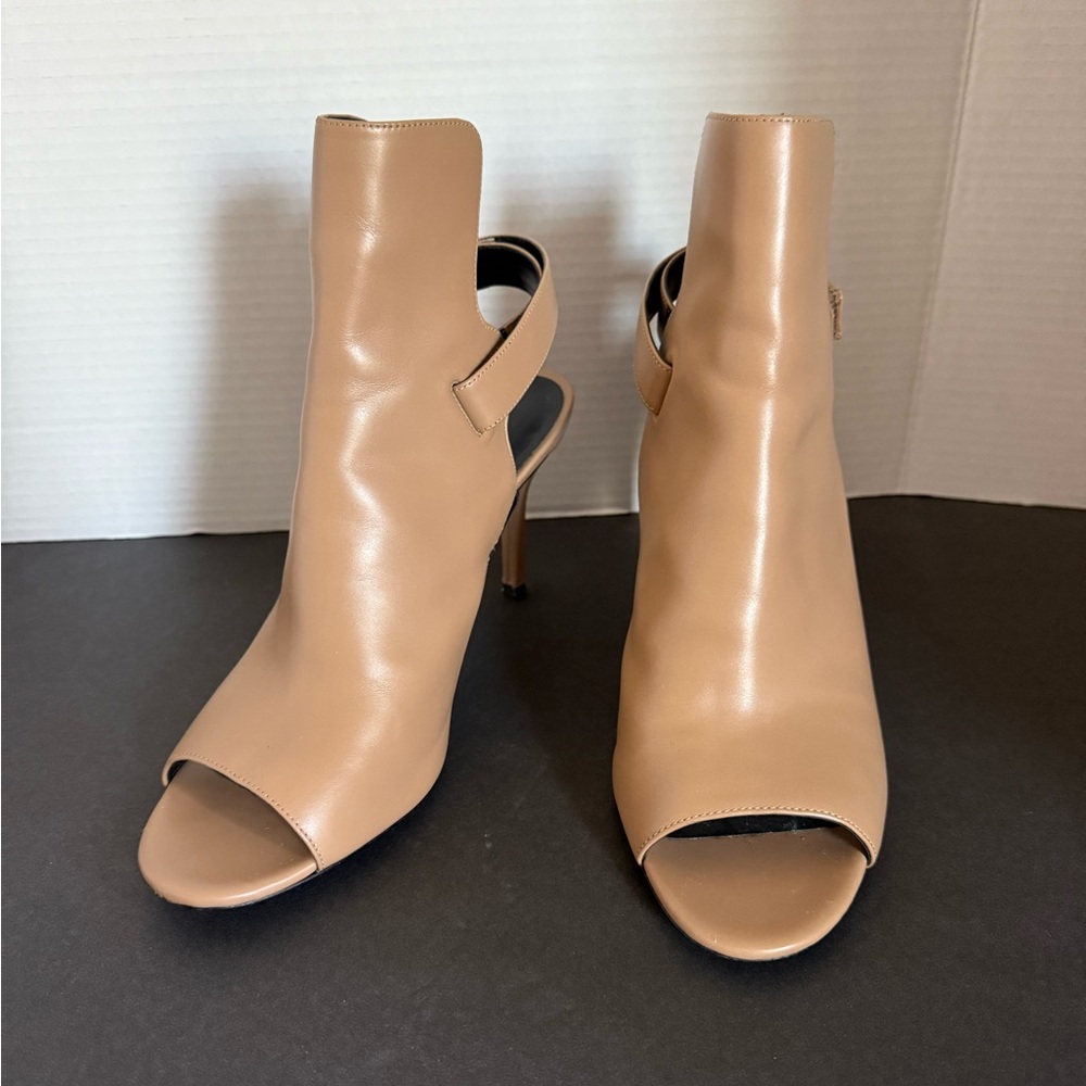 Via Spiga Ida Open Peep Toe Desert Tan Stirrup Slingback Ankle Bootie Heels 9 39 - Picture 3 of 12